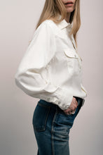 Load image into Gallery viewer, Western shirt in TENCEL® Garment dyed in off-white