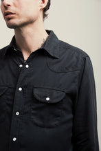 Load image into Gallery viewer, Western shirt in TENCEL® Garment dyed in off-black